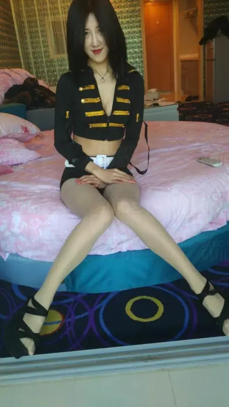 Emily Nuru Massage