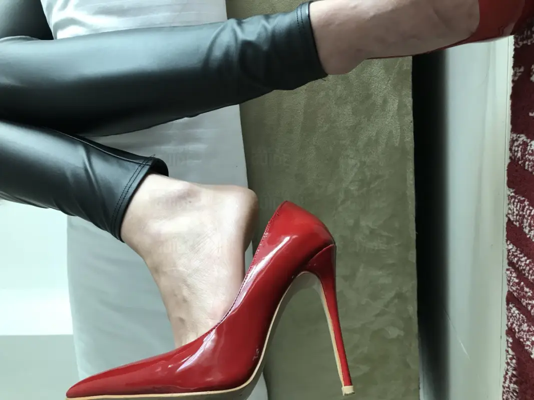 Professional Mistress Adriana