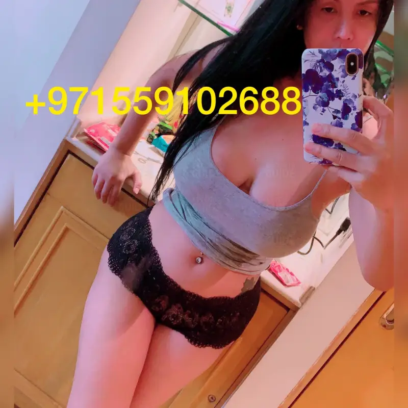 Busty Gorgeousa
