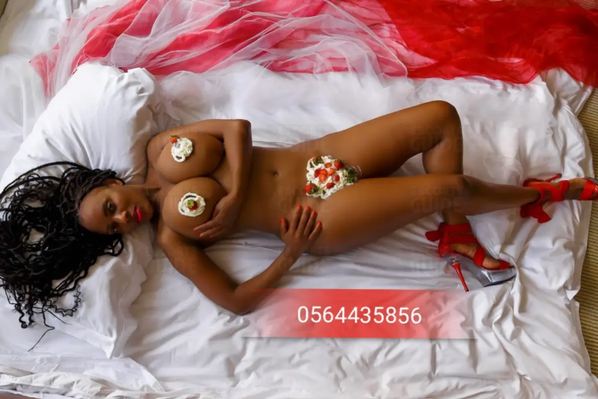 Joy Squirting ebony ❤