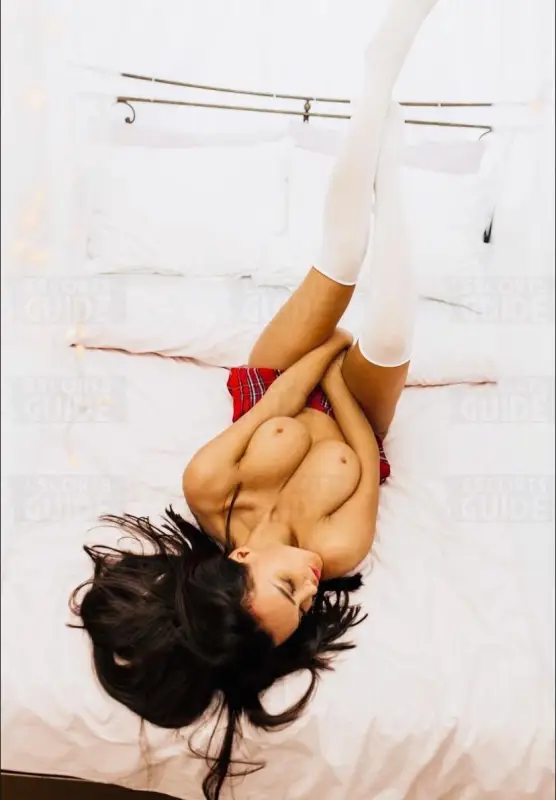 Natalie Sex Bomb