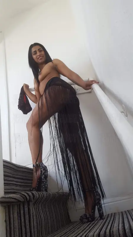 Zoe Kinky