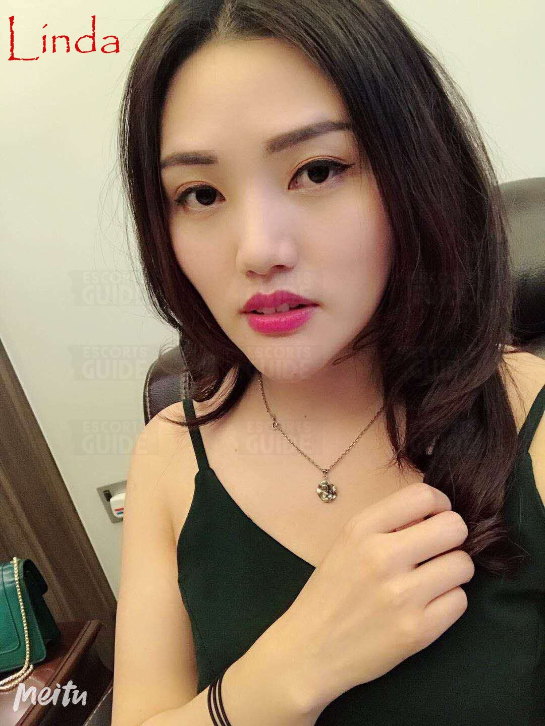 Amy and Linda Singapore Escorts