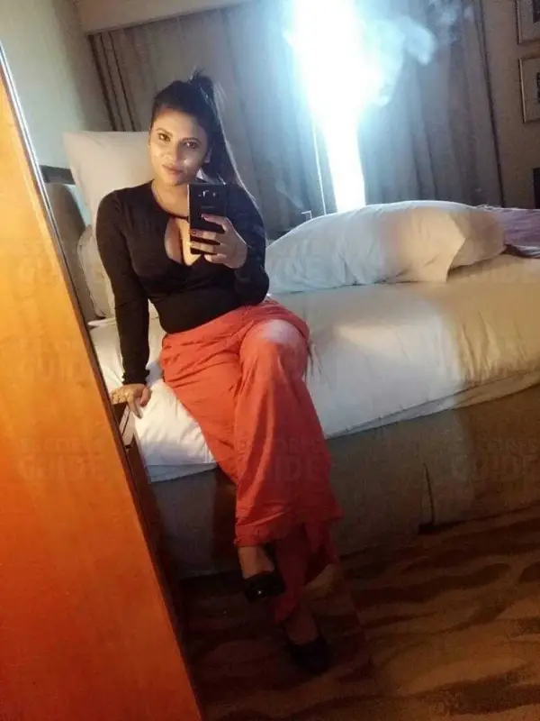 Joy New in Escort