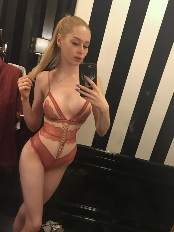 Aleksa Russian Model