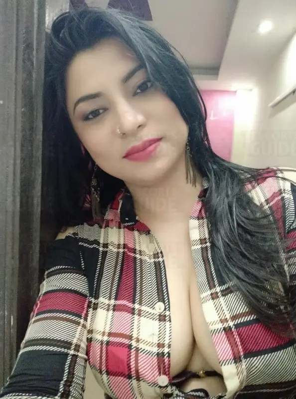 Mistress Alisha Singh