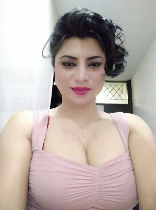 Mistress Alisha Singh