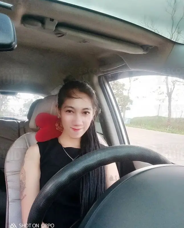 NEW COMER GIRL SUPER SLUT