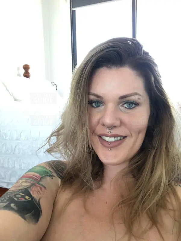 Aussie Babe Zoe Hunter Feb 10-11