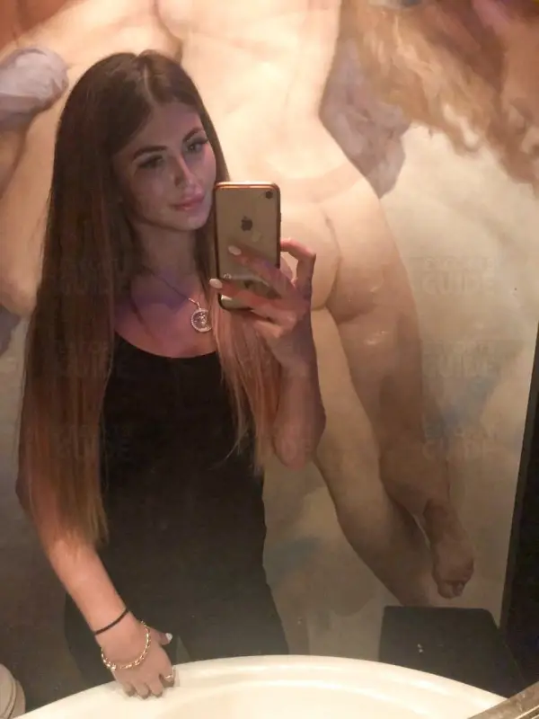 Sexy Anna