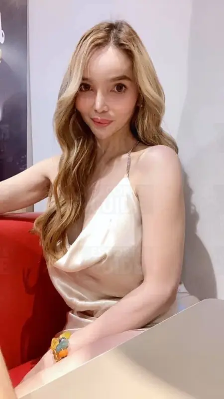 Yassi...OfferingCamShow/pics and Video