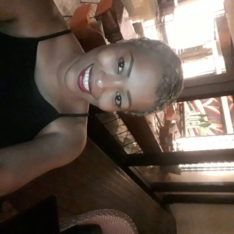 Curvy & Skilled Ebony