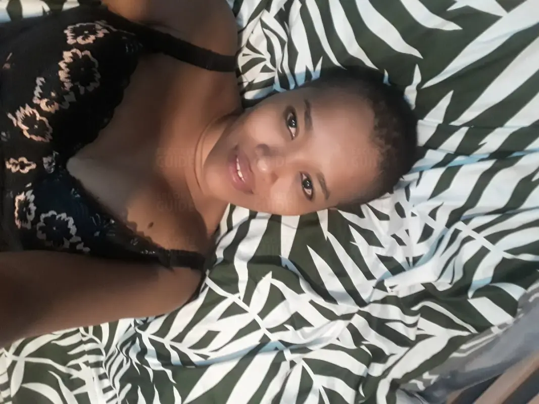 Curvy & Skilled Ebony