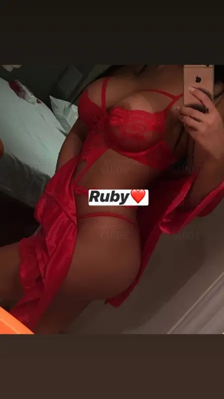 Ruby Queen Sex Show