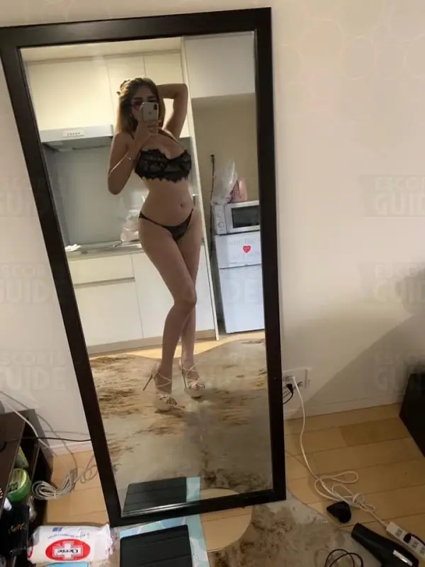 Sexy wild and erotic Kim