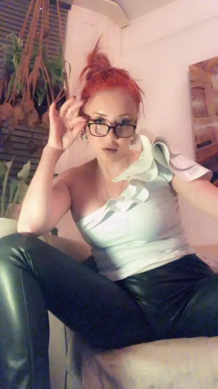 Online KountessVonKink