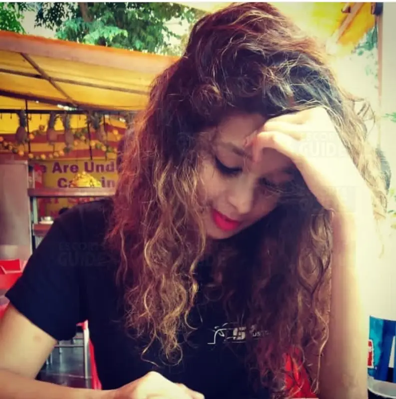 Tania Escort