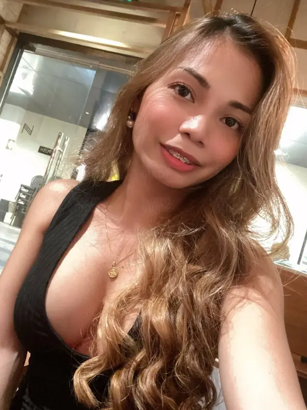 Nathalie, Camshow Model