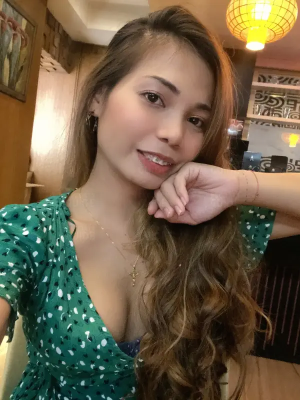 Nathalie, Camshow Model
