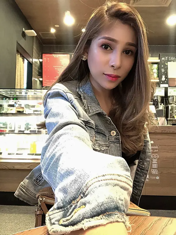 Naughty Sanya! (Camshow/outcall)