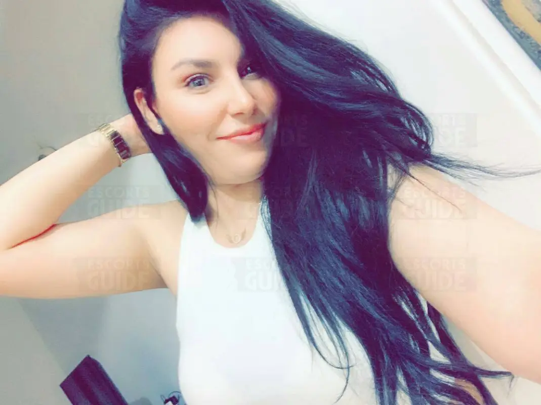 Sozan Arab Girl | سوزان بنت عربية