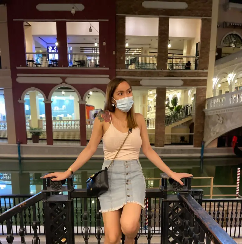 CUMSHOW ONLY..Selling nudes and vids