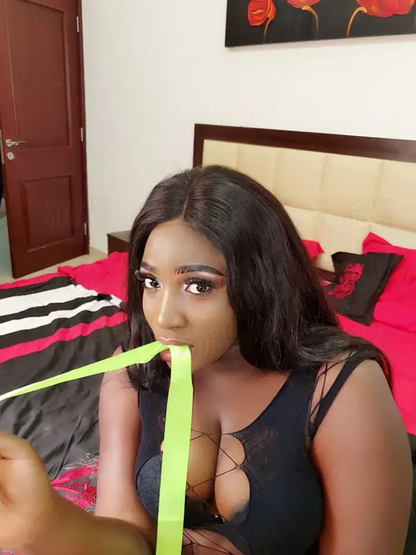 Horny Jessica