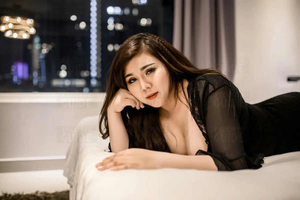 ️Lina Very Young and Good Service