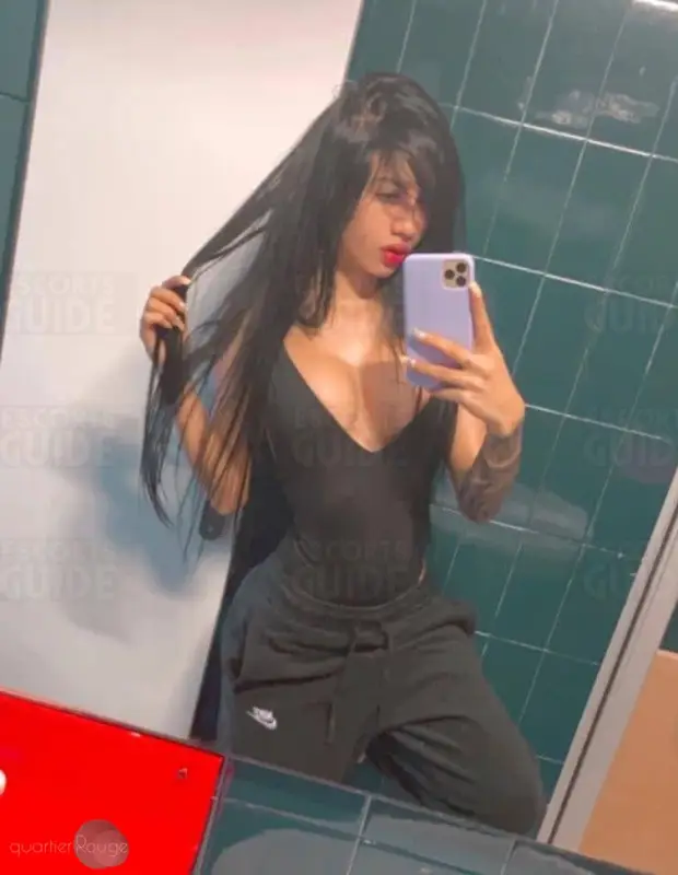 NEW NEW MIA BELLA LATINA PHOTO REEL