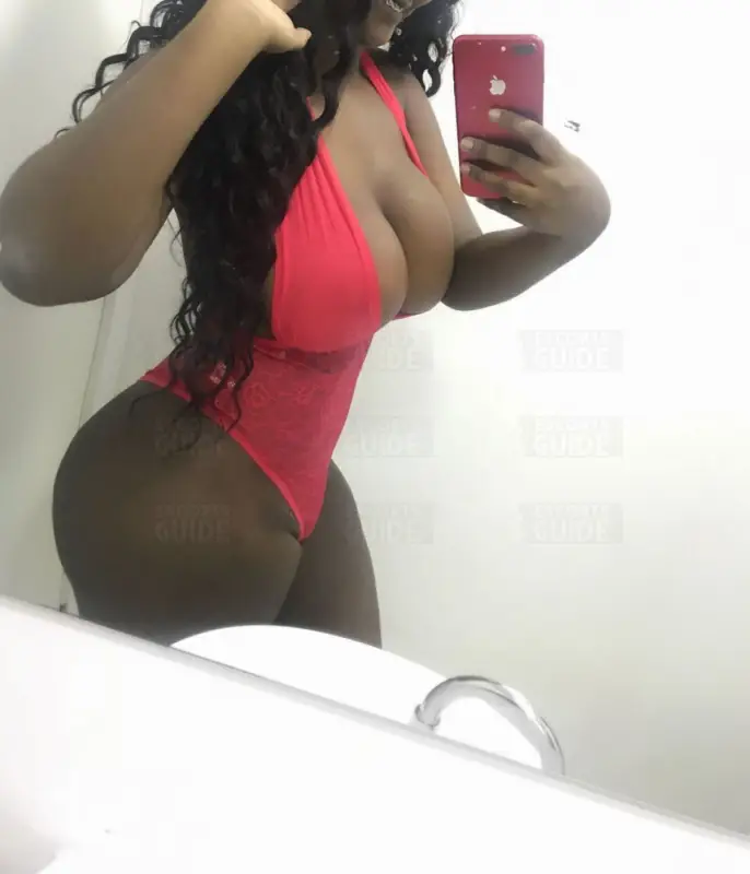 Escortgirl Isa Bombom