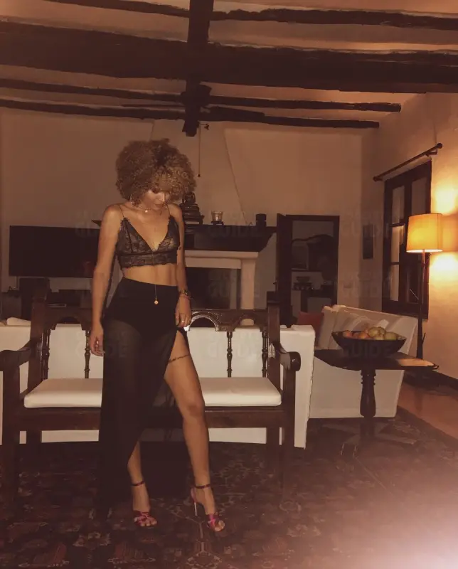 Escortgirl Bella Luz