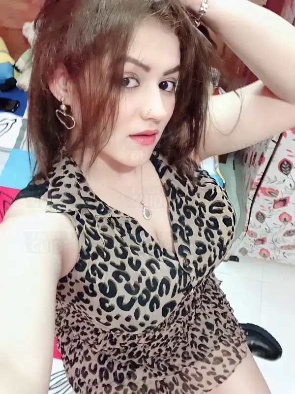 Busty Model Afreen