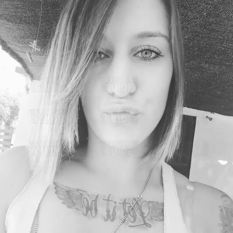 Escortgirl Brenda