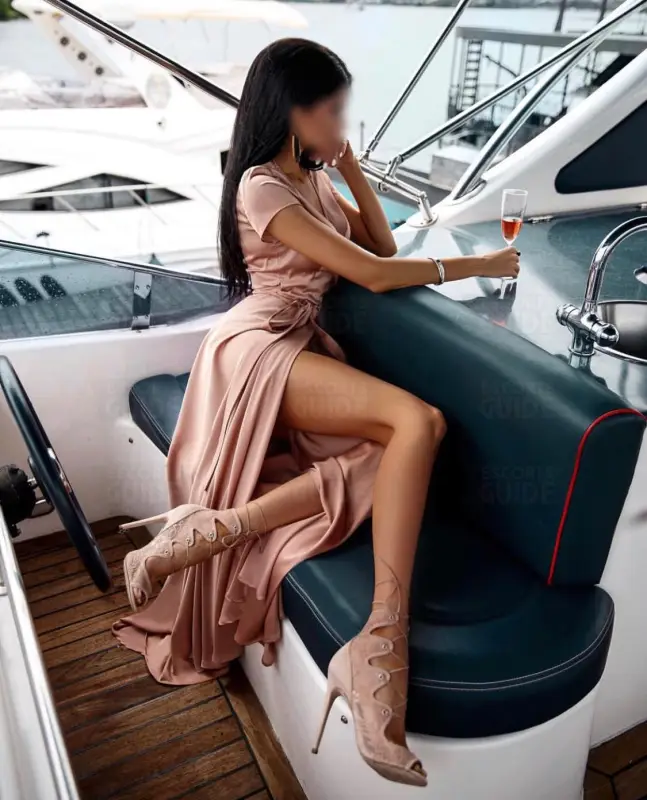 Escortgirl Adrianna
