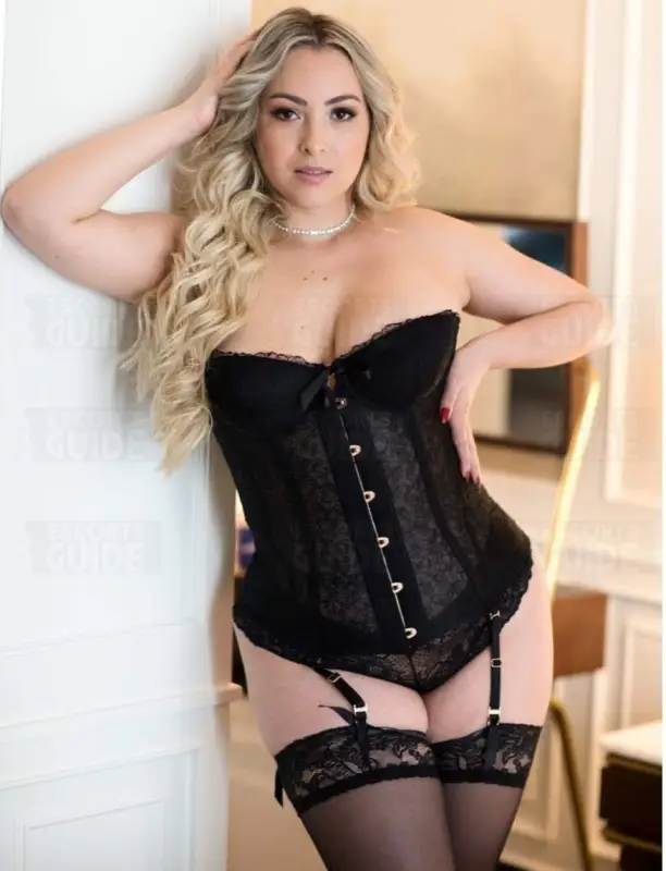 Escortgirl Mia Brazilian