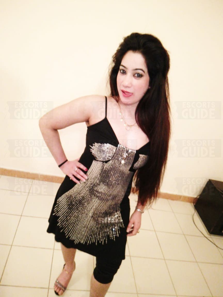 Sonal Busty Milf