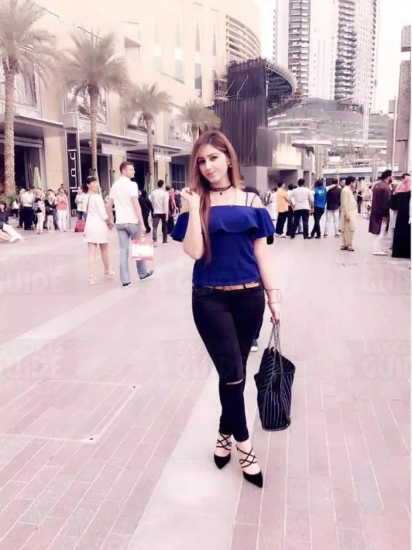 Ria Busty