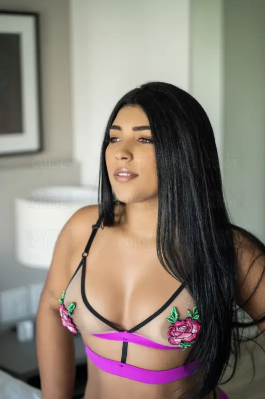Escortgirl Juliana