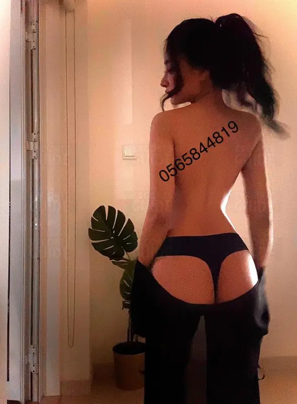 Helly 19 Yo, Full Service, a Level