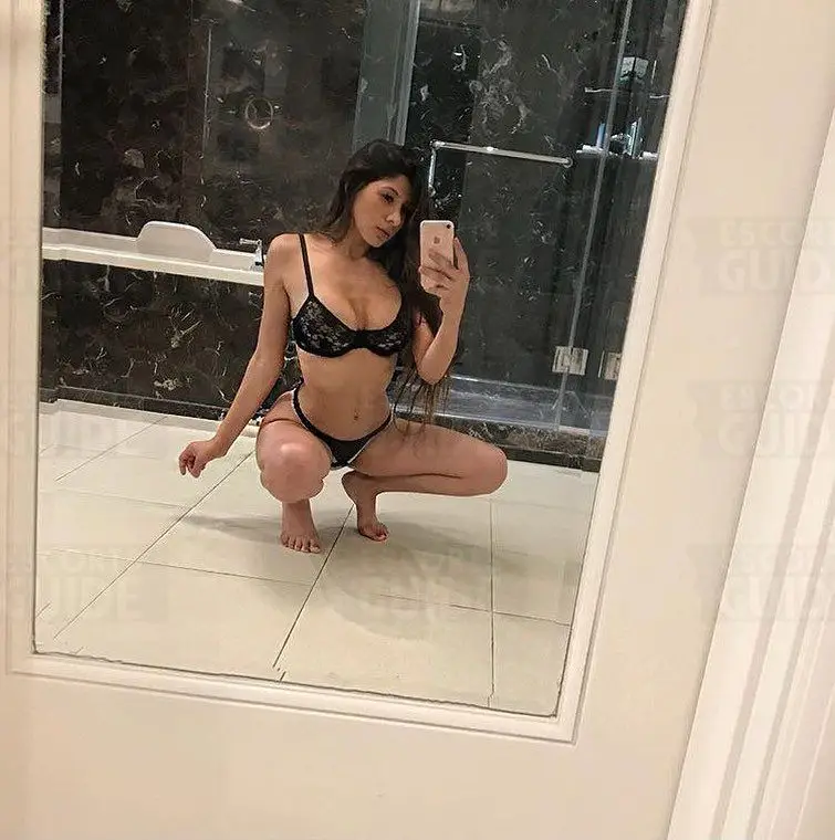 Escortgirl Lorraine — Nantes