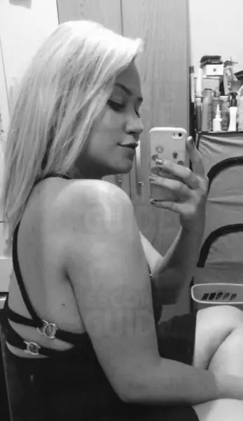 Escortgirl Babi Hippie