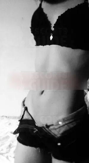 Escortgirl Bucetinha Gulosa — Brasilia