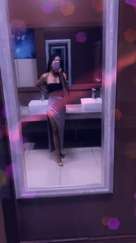 Escortgirl Robin