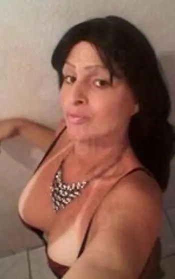Escortgirl Duda Bronzeada