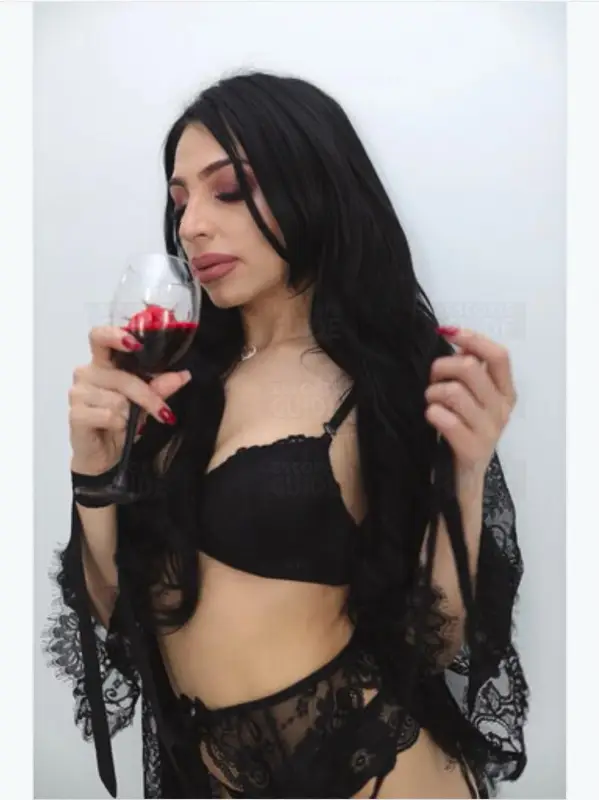 Escortgirl Aylin Farida