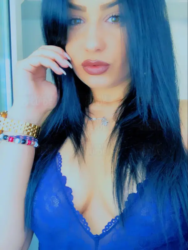 Escortgirl Yanna