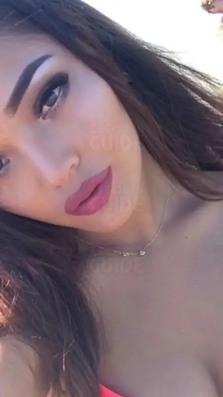 Escortgirl Adelina new