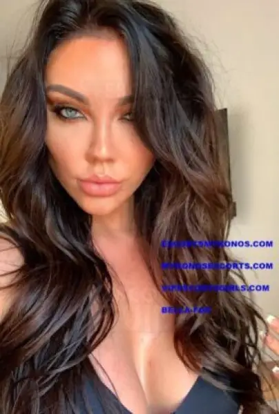 Bella Fox