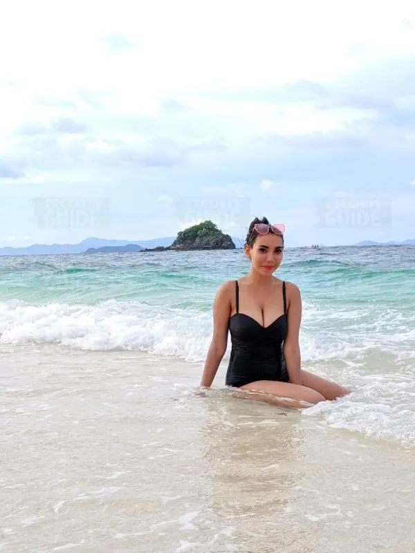 Julia Dewi