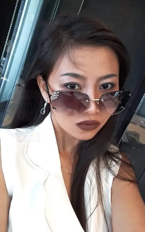 Angie squirt girl